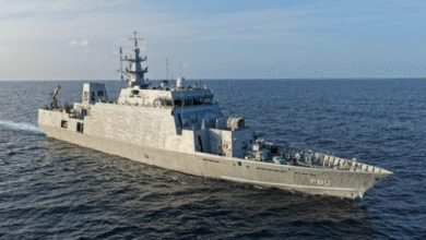 Photo of मुंबई में नए युद्धपोत आईएनएस माहे का जलावतरण