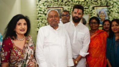 Photo of  चिराग और चेतन की दही-चूड़ा पार्टी में पहुंचे सीएम  नीतीश समेत कई दिग्गज