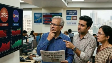 Photo of आज शेयर बाजार खुला रहेगा या नहीं, किस दिन है होली की छुट्टी?