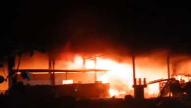 Photo of छतरपुर में ट्रांसफॉर्मर फैक्ट्री में भीषण आग, घटना के बाद इलाके में दहशत का माहौल