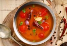 Photo of बदलते मौसम में बार-बार पड़ रहे हैं बीमार? डाइट में शामिल करें टमाटर रसम