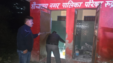 Photo of चारधाम यात्रा से पहले देर रात अधिकारियों का एक्शन; ओवररेटिंग, अवैध गैस सिलिंडर पर की कार्रवाई