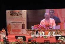 Photo of सीएम योगी ने वितरित किए नियुक्ति पत्र, बोले- अब सिफारिश और रिश्वत देकर नहीं योग्यता से मिलती है नौकरी